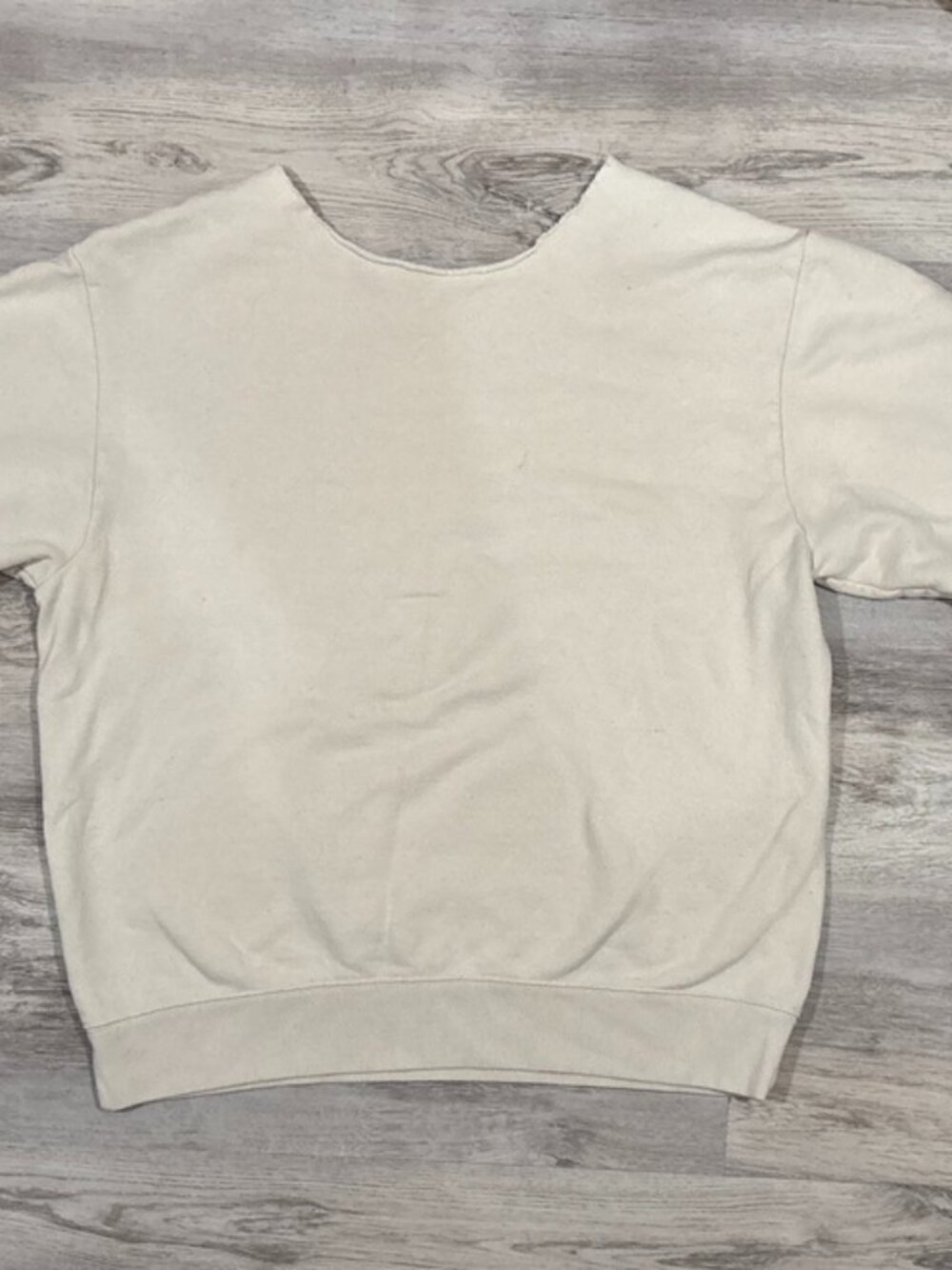 š¤ Brandy Melville Nantucket Island Sweatshirt š¤ - Picture 2 of 5